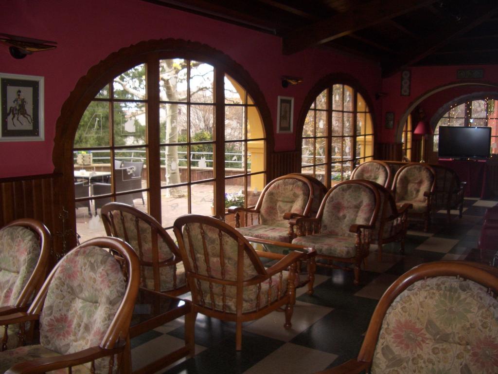 Hostal de la Gloria Viladrau Esterno foto
