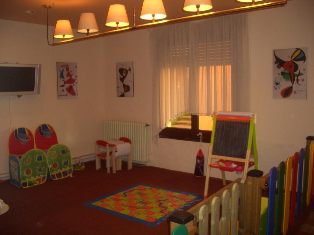 Hostal de la Gloria Viladrau Esterno foto