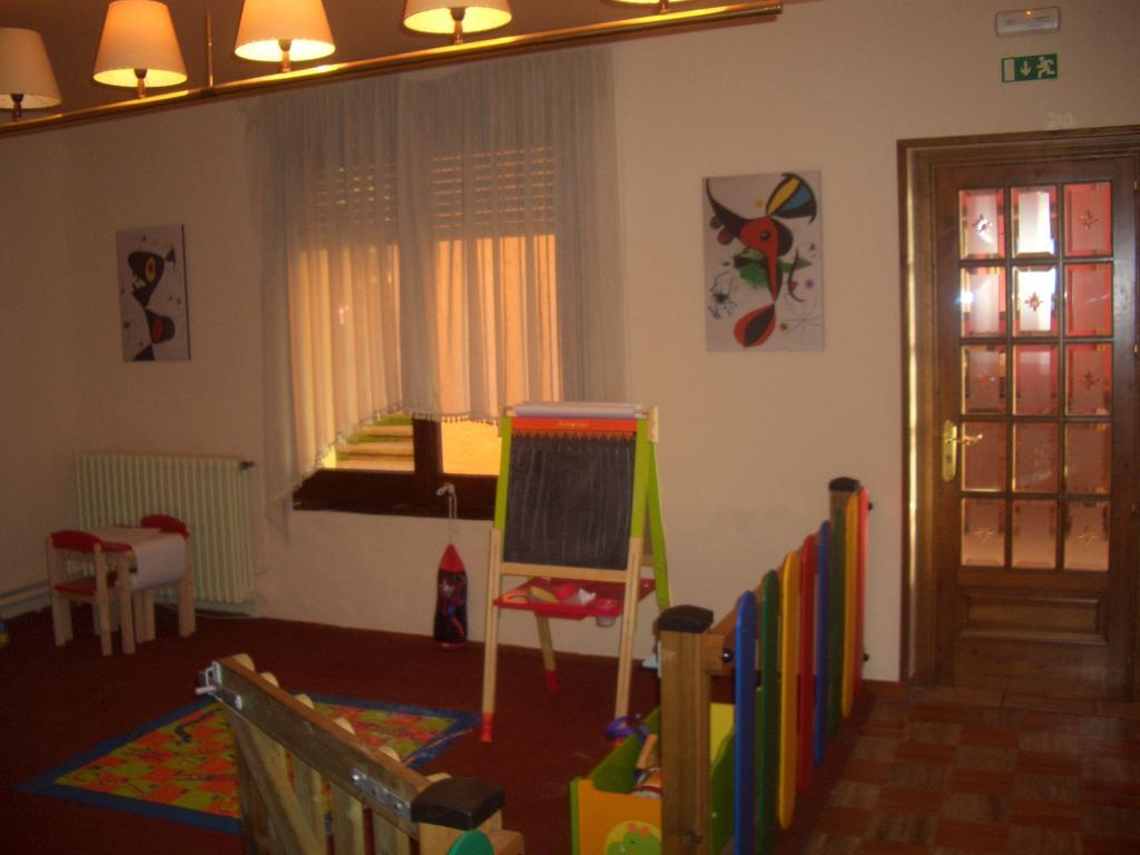 Hostal de la Gloria Viladrau Esterno foto