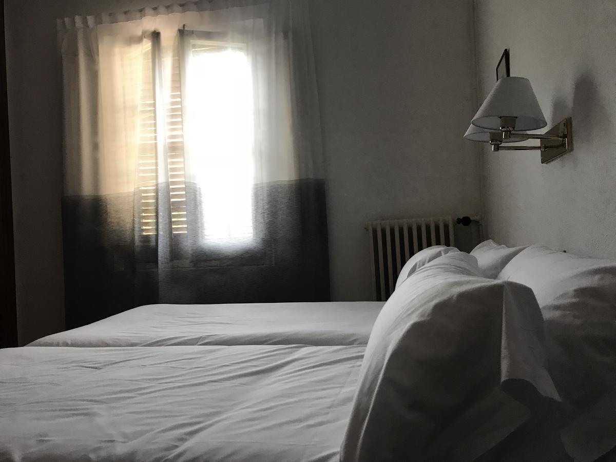 Hostal de la Gloria Viladrau Esterno foto