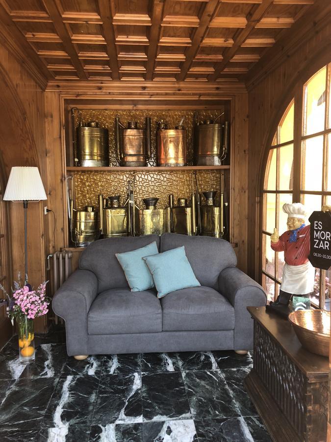 Hostal de la Gloria Viladrau Esterno foto