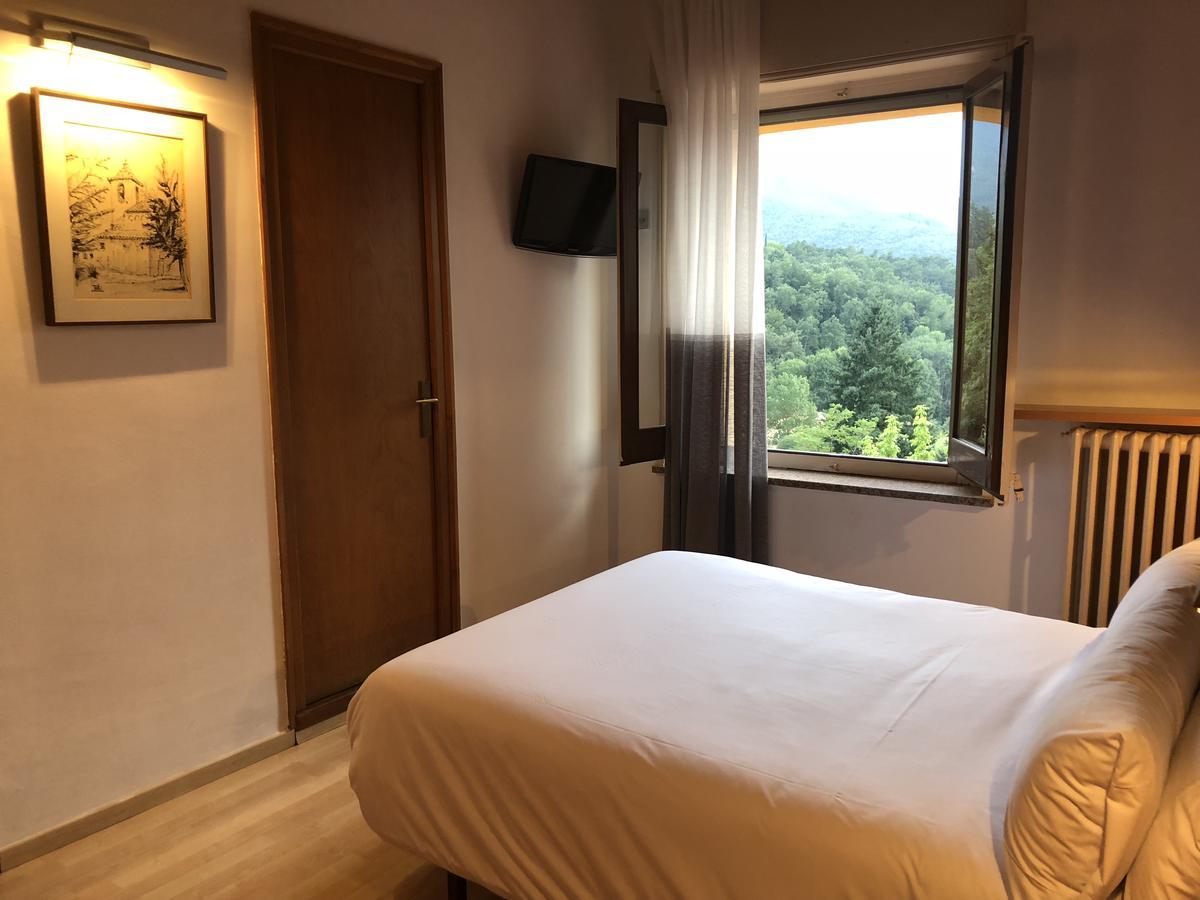 Hostal de la Gloria Viladrau Esterno foto